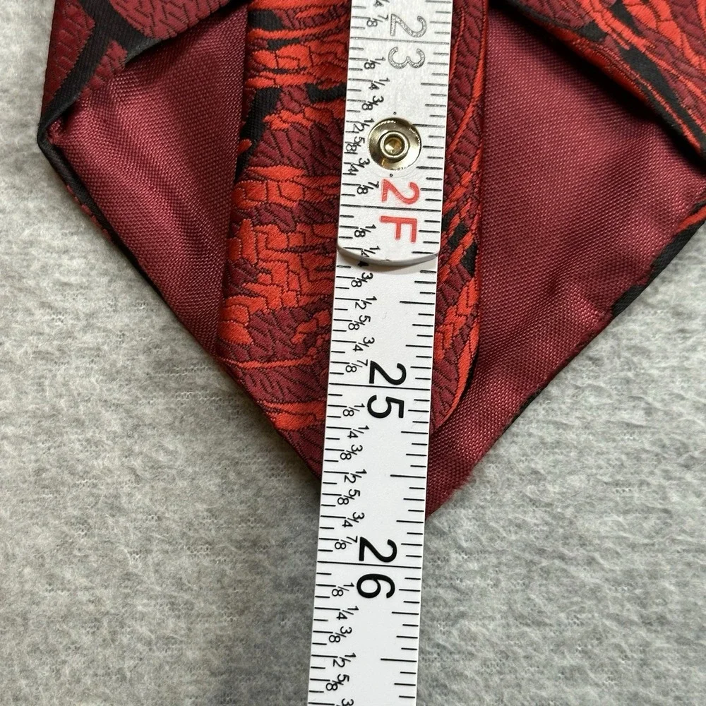 Vintage Commodore Trevira Wide Textured‎ Red & Burgundy Necktie Retro Style